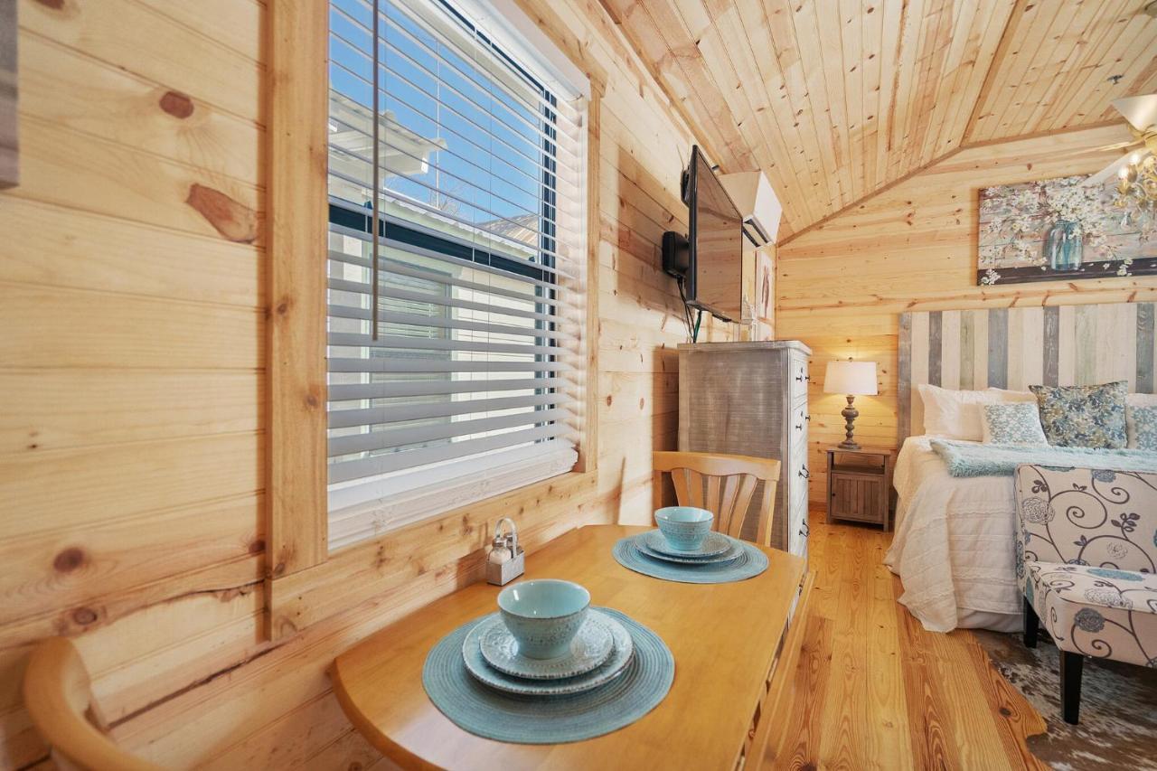 Charming Casita Right On Main St! Hotel Fredericksburg Exterior foto